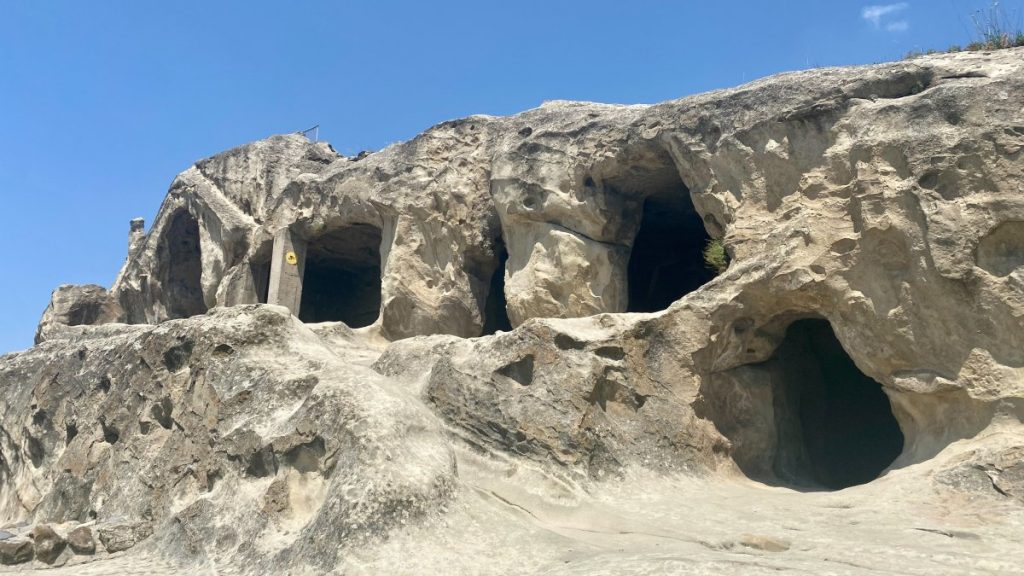 Caves located in the cavetown of Uplitsikhe