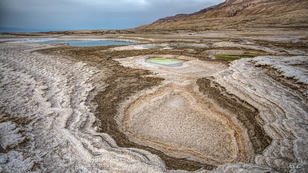 Sinkholes that might be dangerous in Dead Sea, Jordan
