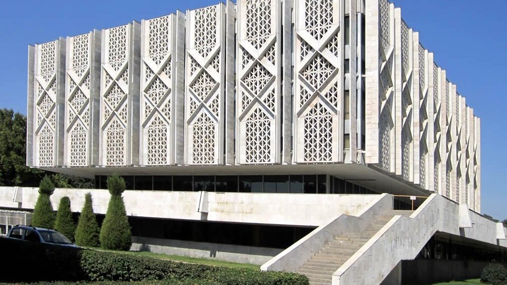 The State Museum of the History of Uzbekistan is the country’s biggest historical museum and one of the oldest in Central Asia.