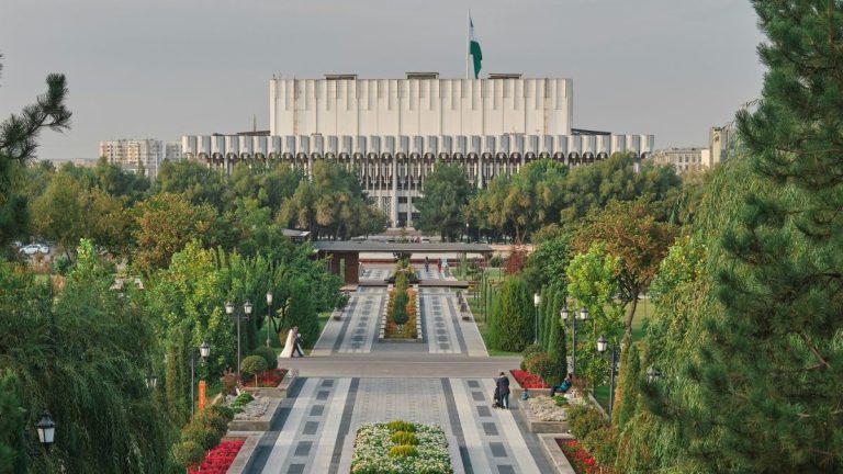 The Alisher Navoi Park in Uzbekistan