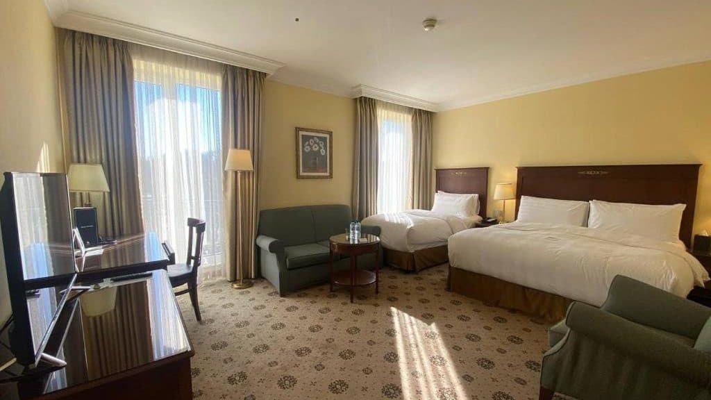 Lotte City Hotel Tashkent Palace is a favourite among mid-range options in hotels in Tashkent. 