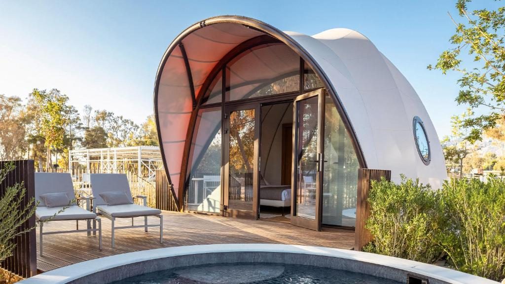 A luxury Cabana at 91 Athens Riviera